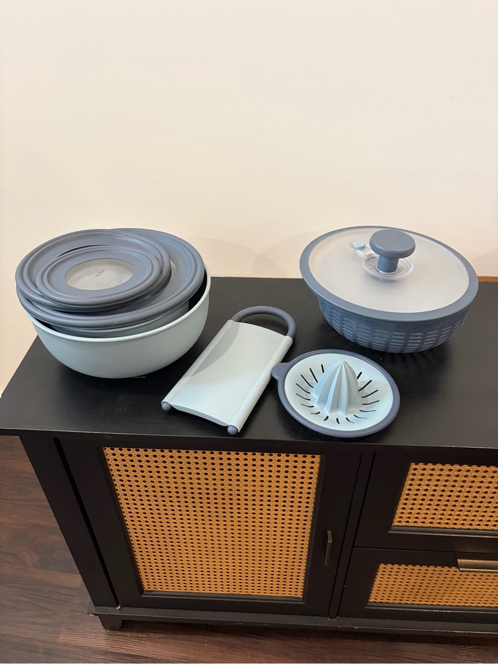 Our Place Better Bowl Blue 6-Piece Set - Multi-Use Bowls, Salad Spinner & Juicer